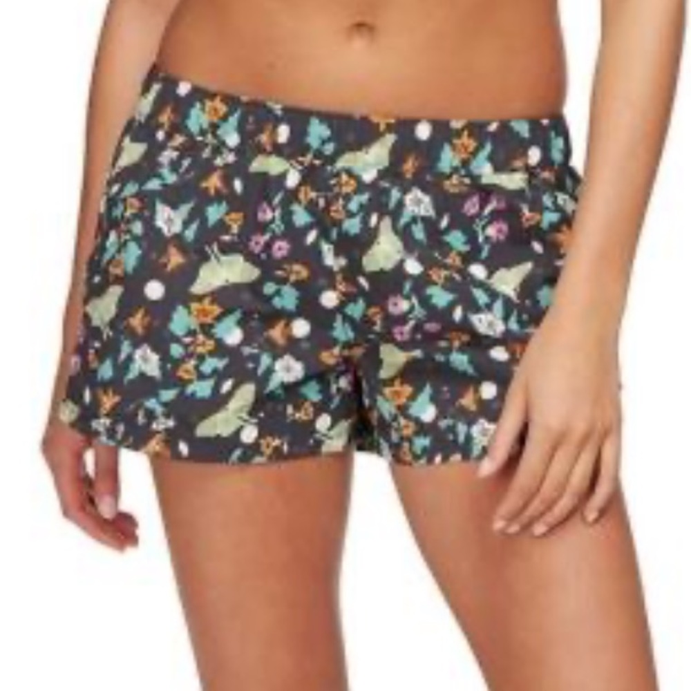 Women’s Patagonia Barely Baggies 2 1/2” shorts